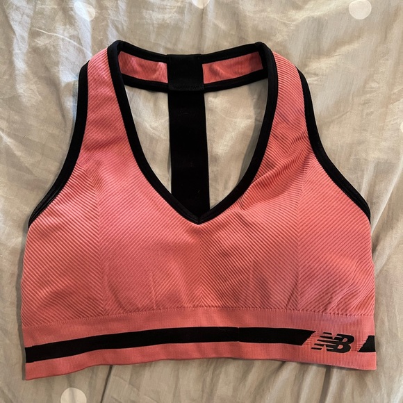 New Pink New Balance Sports Bra - Picture 2 of 3